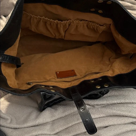 Patricia Nash Black and Cream Newspaper Print Bag - Picture 7 of 8